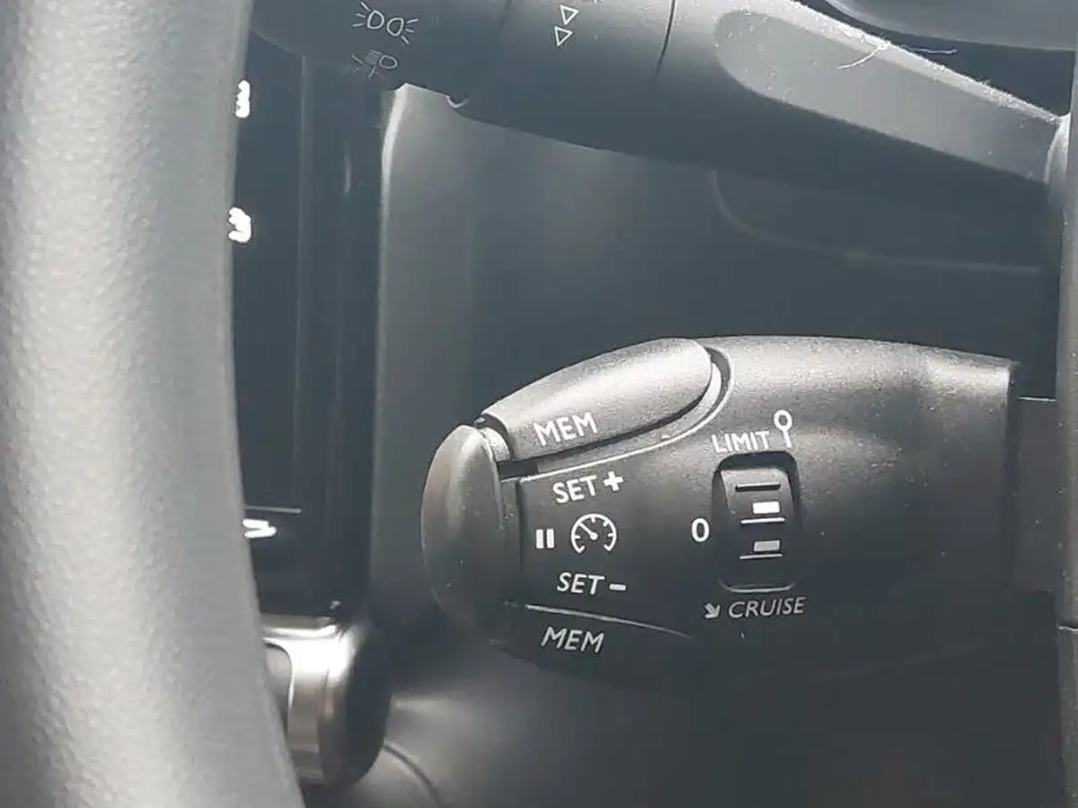 2022-citroen-c3-12-puretech-c-series-edition-83ps-ss-big-13