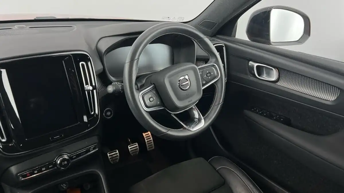 2021-volvo-xc40-15-t3-r-design-161bhp-big-7