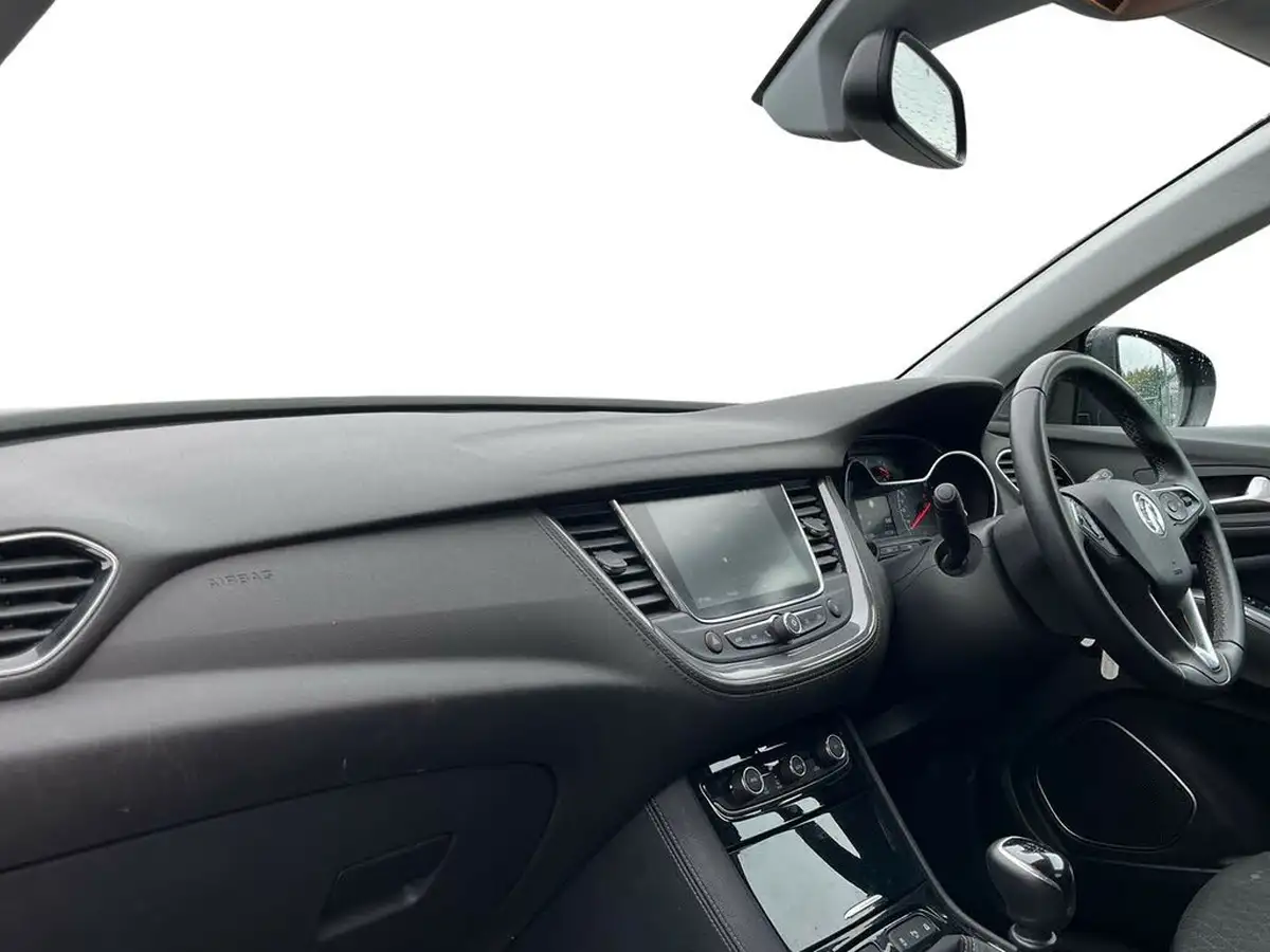 2020-vauxhall-grandland-x-12-sri-nav-big-6