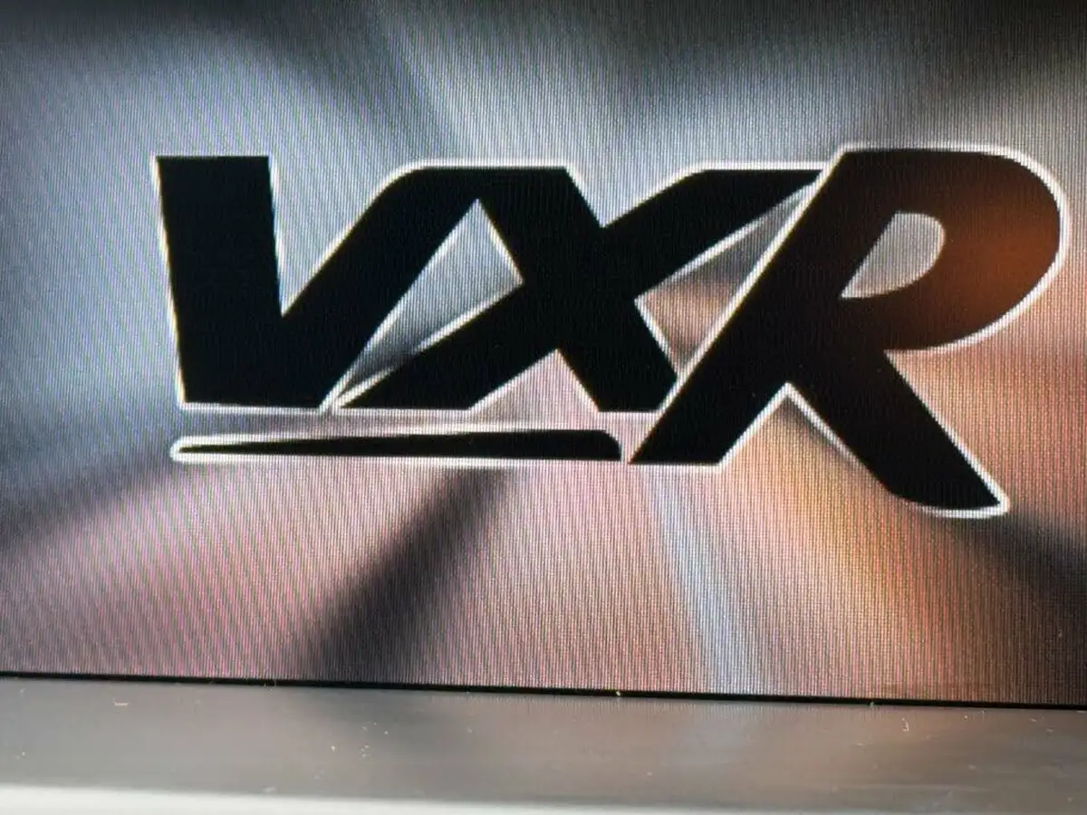 2013-vauxhall-astra-20-vxr-big-50