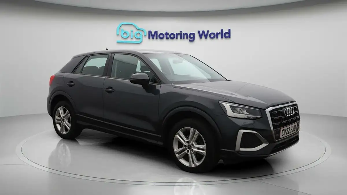 2022-audi-q2-10-30-tfsi-sport-big-1