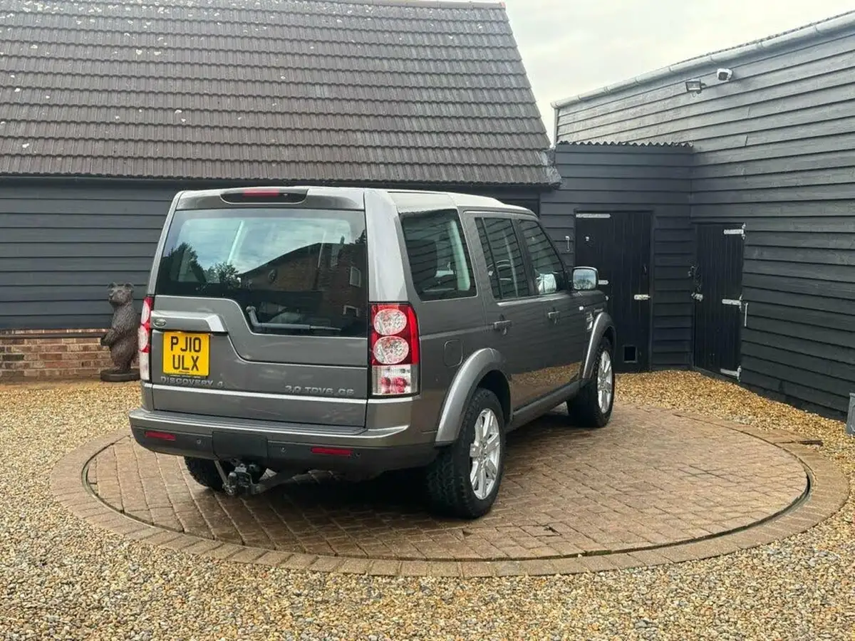 2010-land-rover-discovery-4-30-sd-v6-gs-big-6