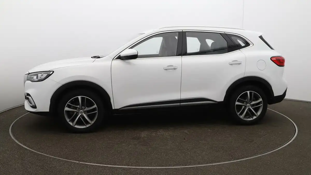 2022-mg-hs-15t-gdi-exclusive-162ps-dct-big-60