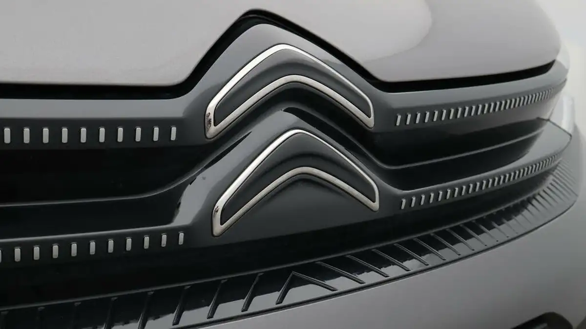 2023-citroen-c5-aircross-12-puretech-c-series-edition-130ps-ss-eat8-big-22