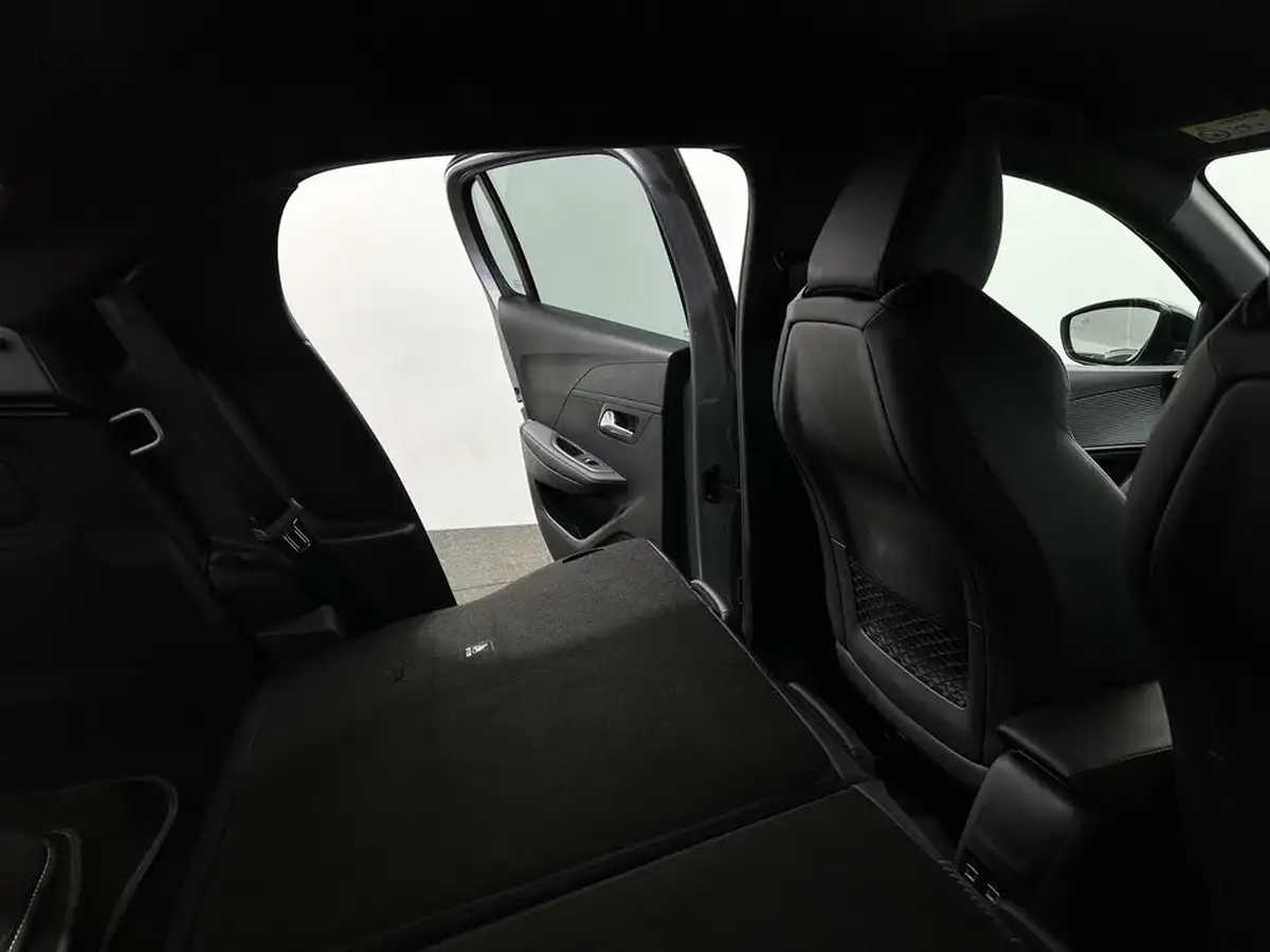 2022-peugeot-208-12-puretech-gt-100ps-big-42