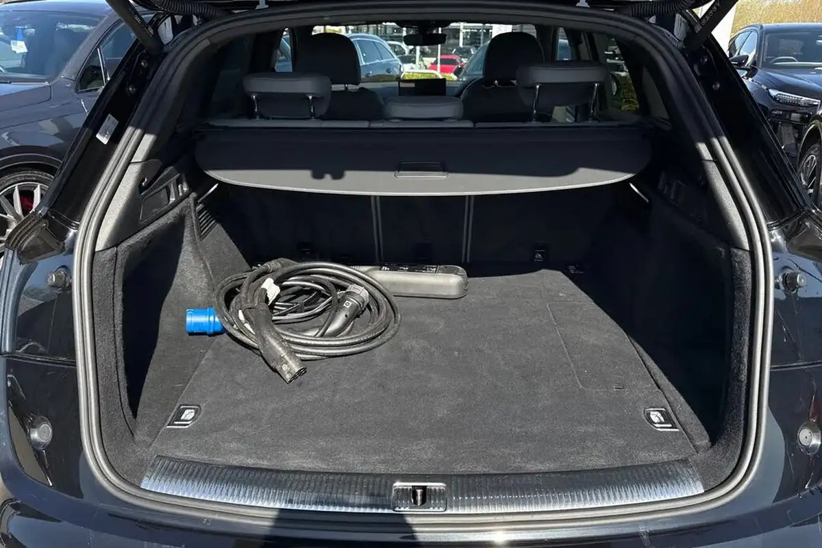 2023-audi-q5-20-50-tfsi-e-s-line-station-wagon-big-5