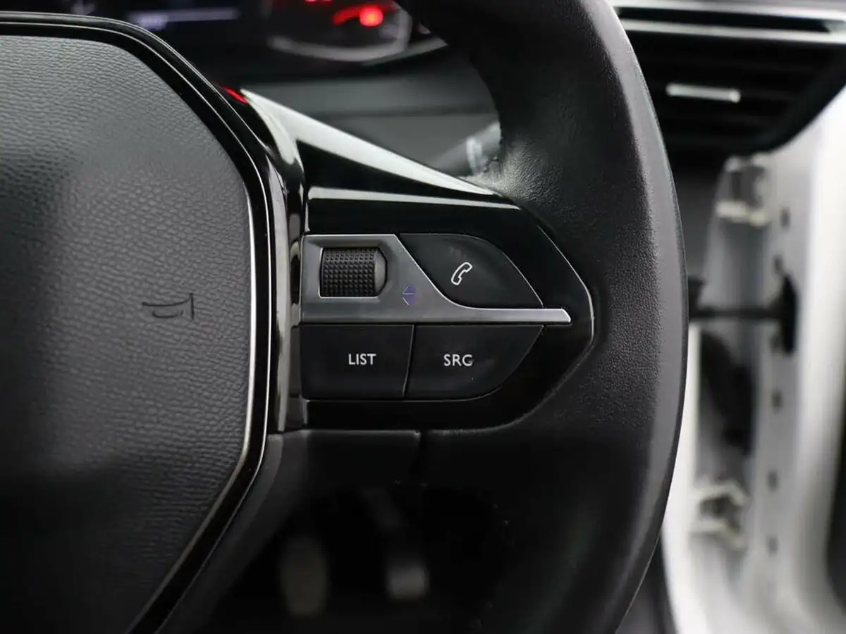 2022-peugeot-208-12-puretech-active-premium-75ps-big-23