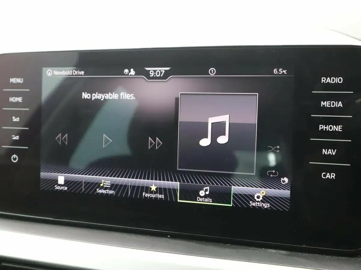2021-skoda-kamiq-10-tsi-se-l-109ps-big-32