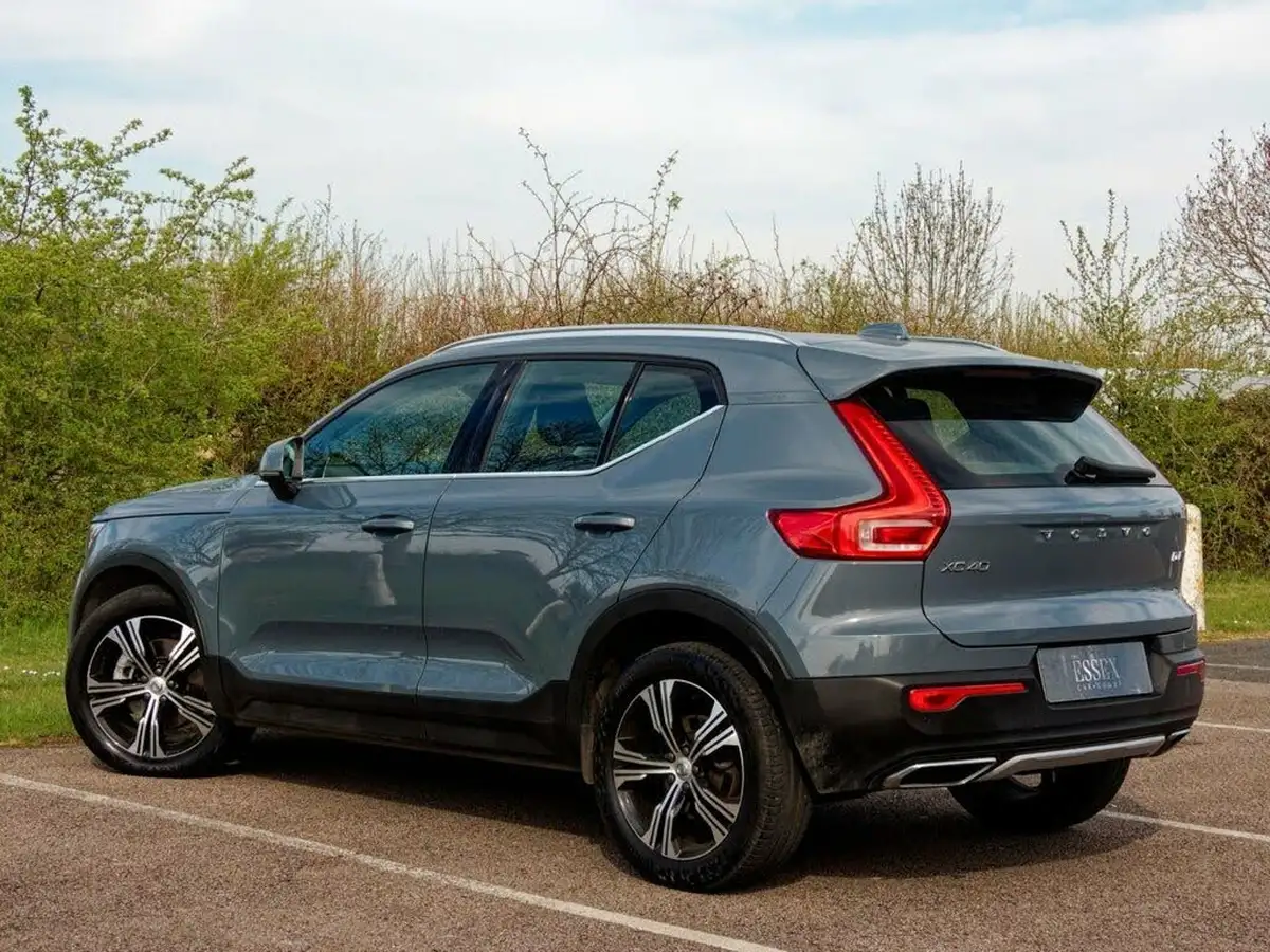 2019-volvo-xc40-20td-d4-inscription-pro-big-11