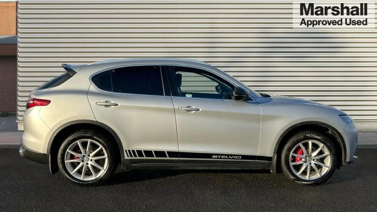 2018-alfa-romeo-stelvio-20-speciale-big-1