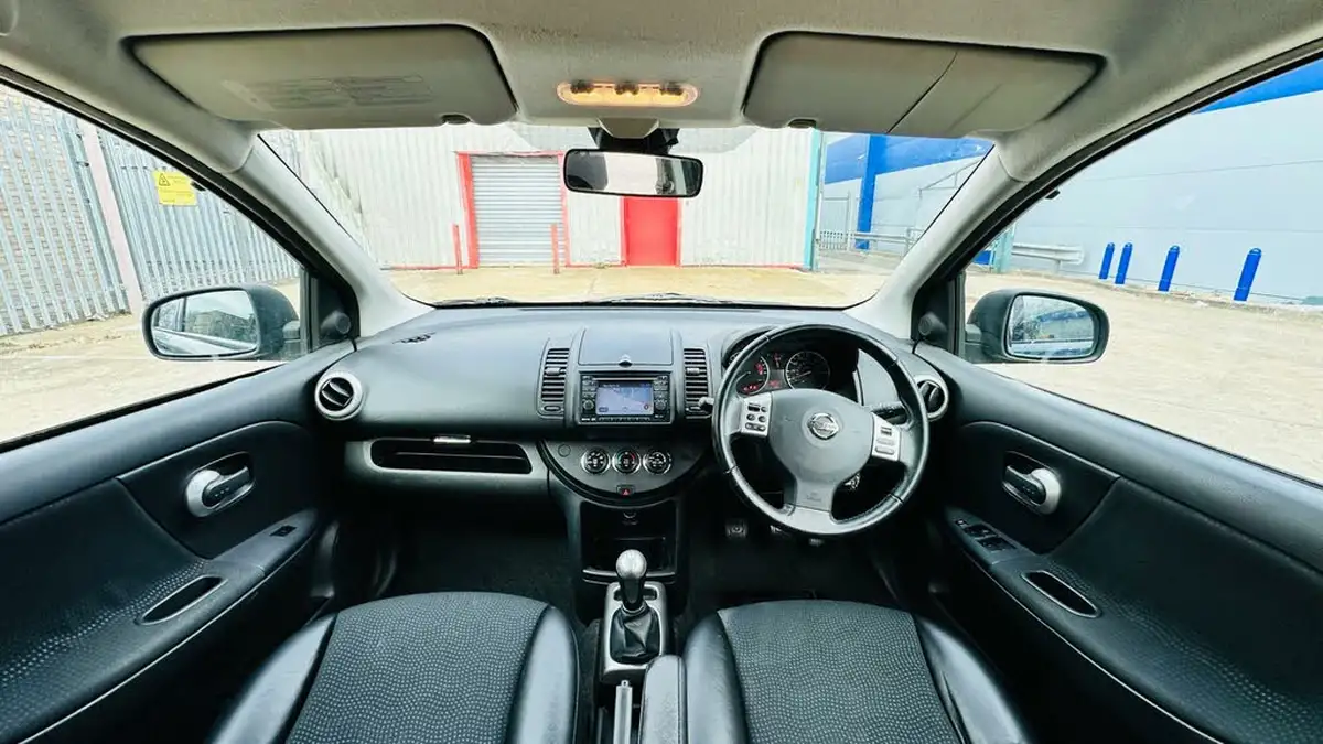 2012-nissan-note-14-n-tec-big-50