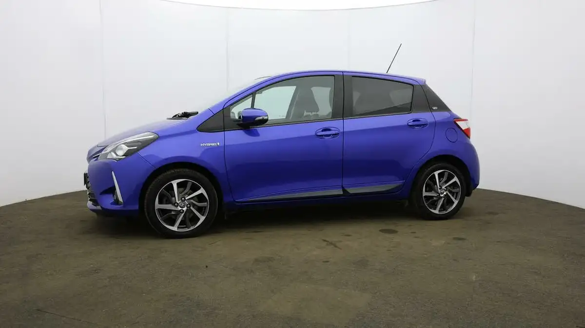 2020-toyota-yaris-15-vvt-i-y20-98bhp-hybrid-1497cc-e-cvt-big-27