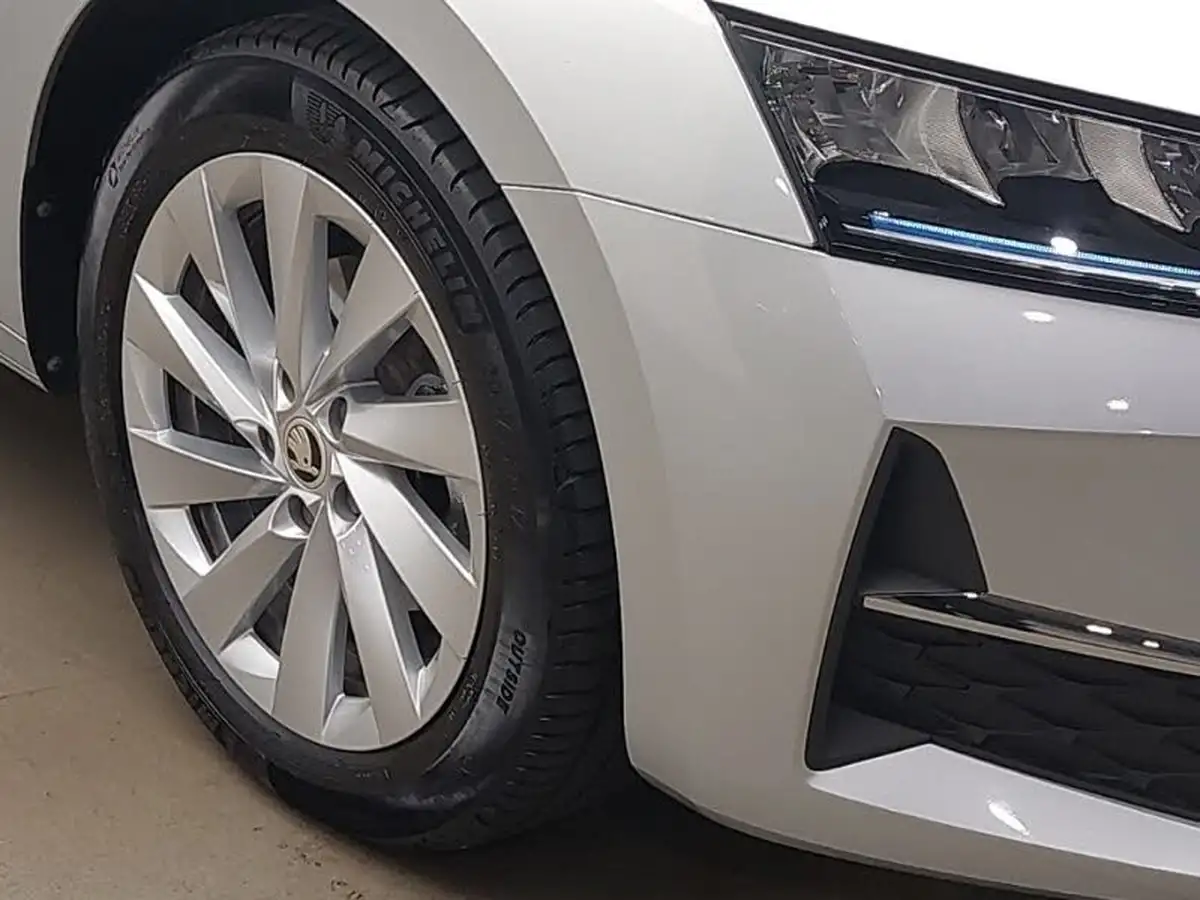 2024-skoda-octavia-15-tsi-e-tec-se-l-estate-big-8