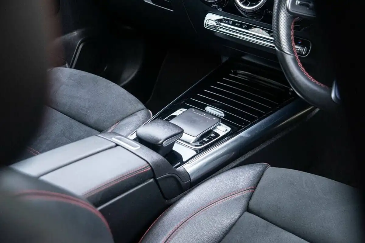 2020-mercedes-benz-b-class-13-b180-amg-line-7g-dct-big-22