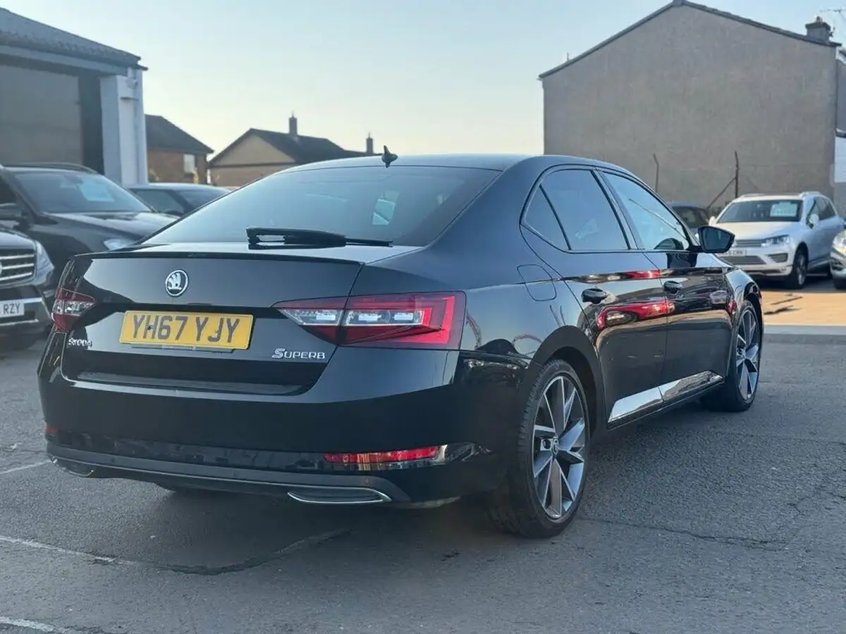 2017-skoda-superb-20-tsi-sportline-220ps-hatchback-big-6