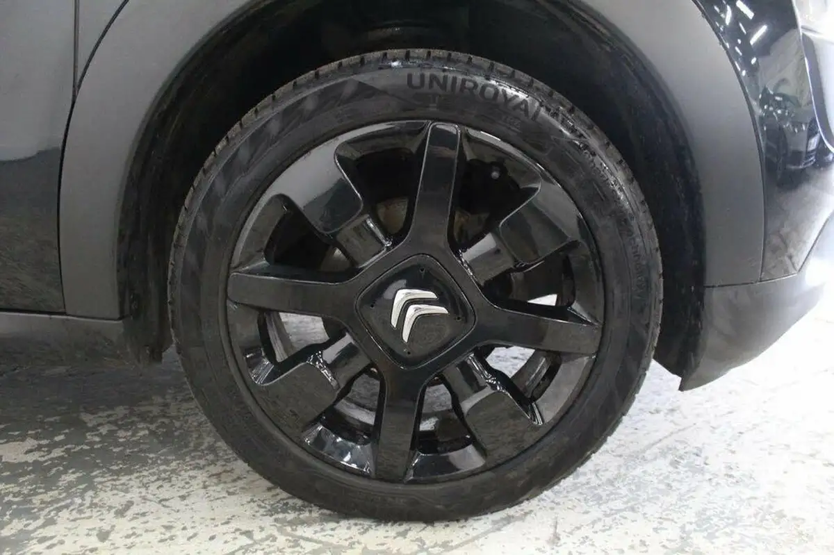 2016-citroen-c4-cactus-16bluehdi-flair-big-46