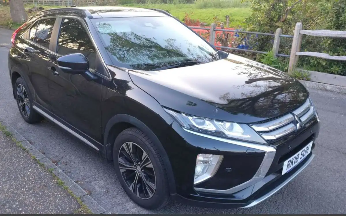 2018-mitsubishi-eclipse-cross-15-4-big-2