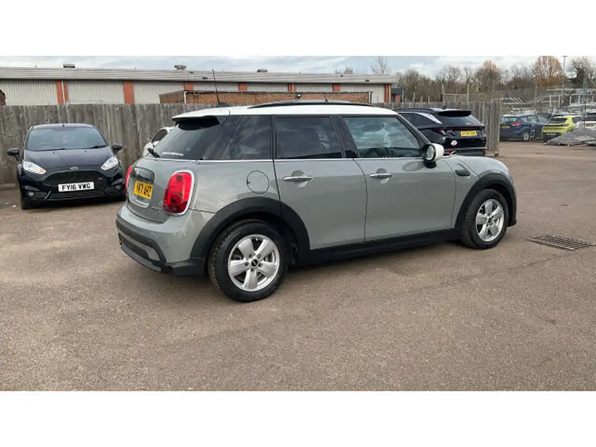 2022-mini-cooper-15-cooper-classic-hatchback-5d-big-45
