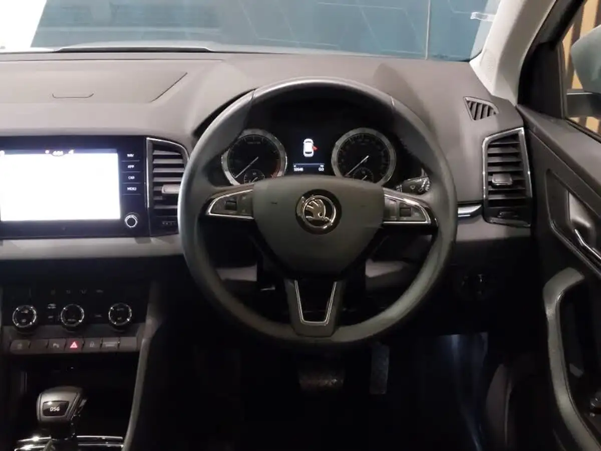 2020-skoda-karoq-16tdi-se-drive-dsg-big-6
