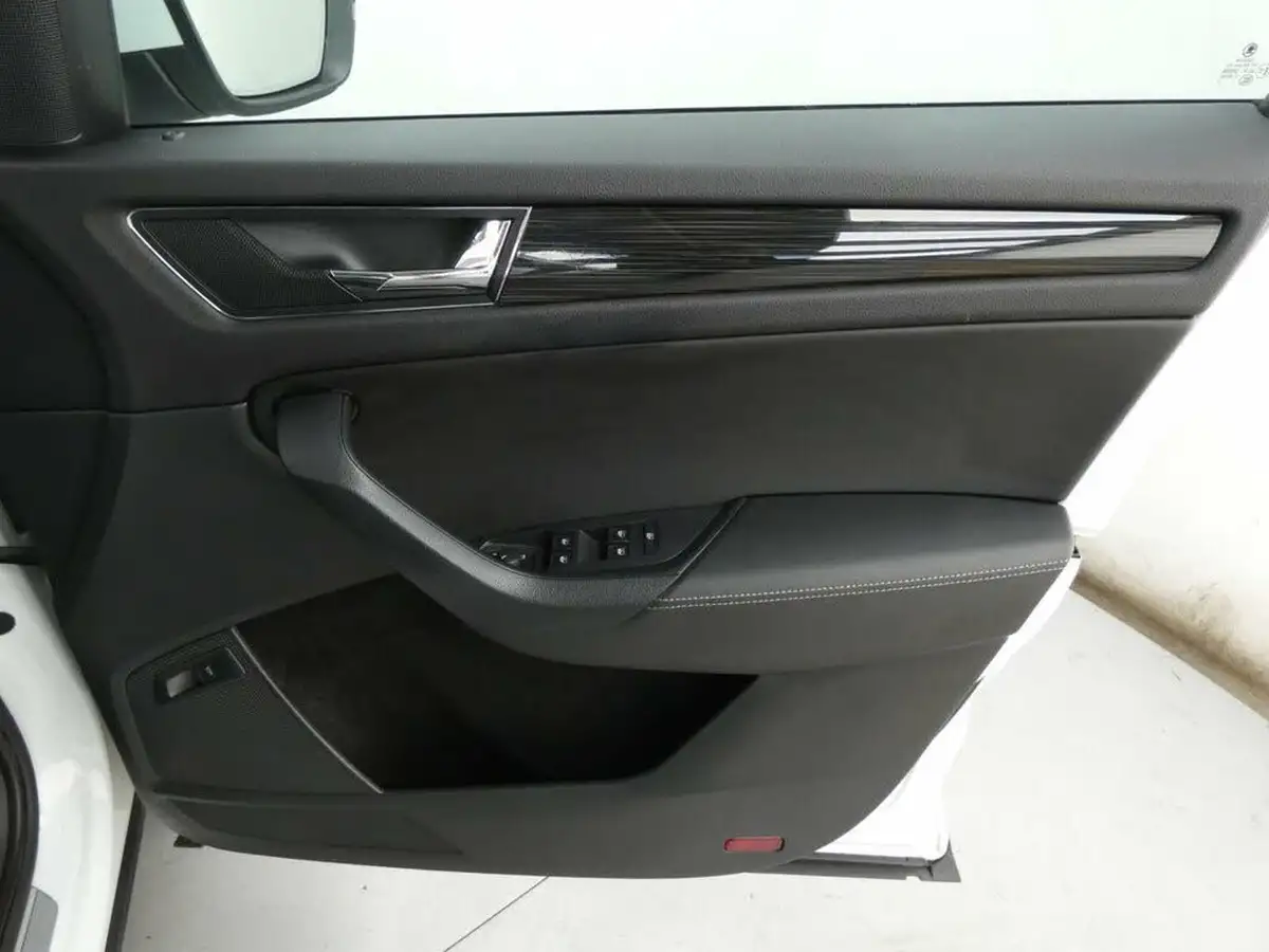 2020-skoda-kodiaq-15-tsi-se-l-dsg-big-25