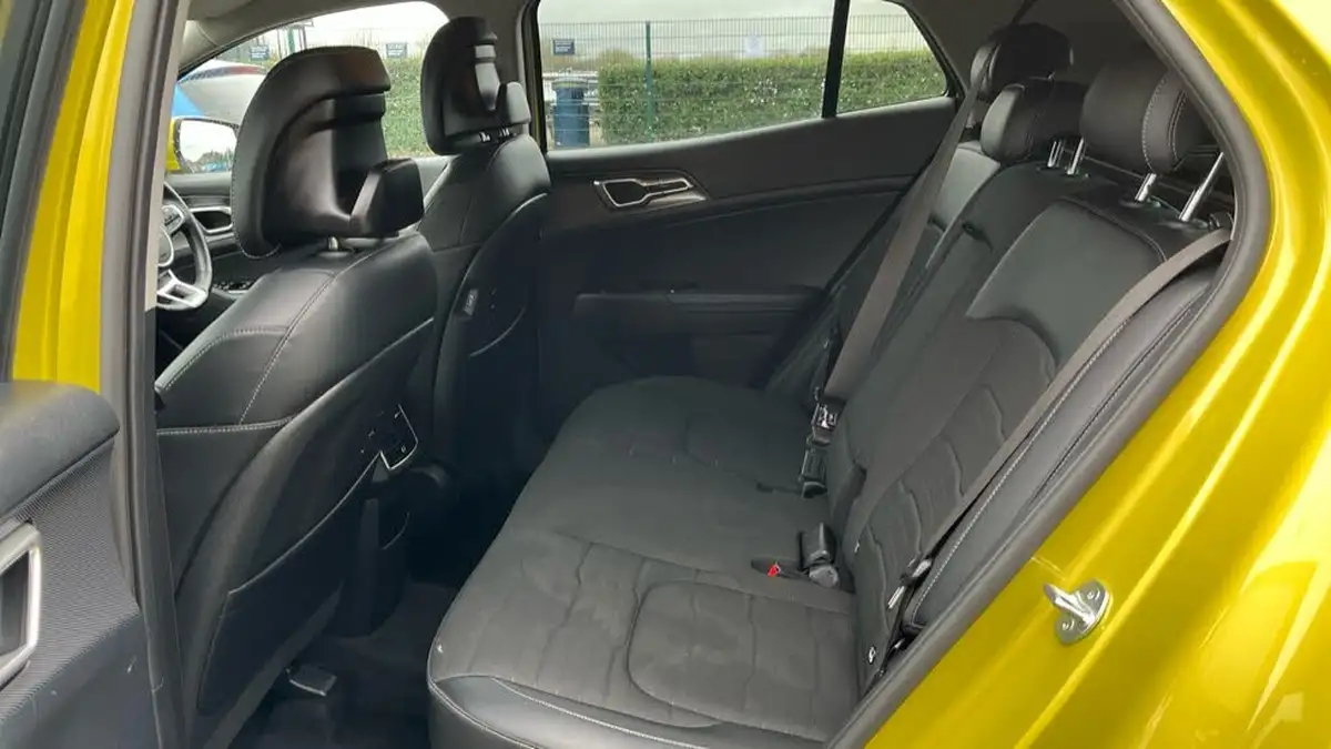 2023-kia-sportage-16-t-gdi-3-226bhp-hev-auto-big-8