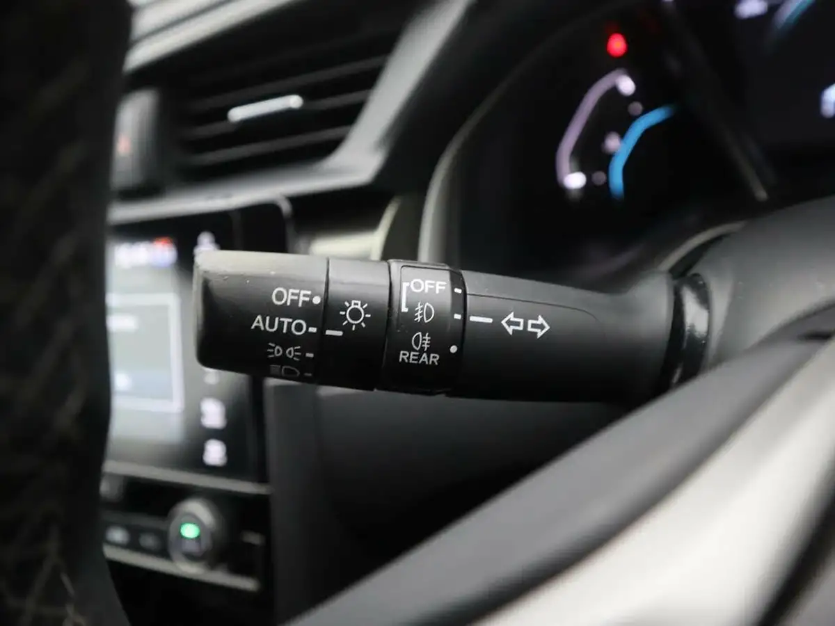 2019-honda-civic-16-i-dtec-sr-hatchback-5d-big-22