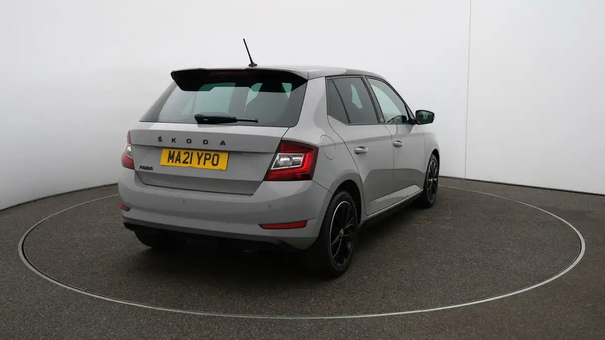 2021-skoda-fabia-10-tsi-monte-carlo-95ps-hatchback-dsg-big-48