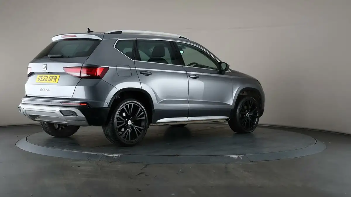 2022-seat-ateca-15-ecotsi-xperience-lux-dsg-big-7