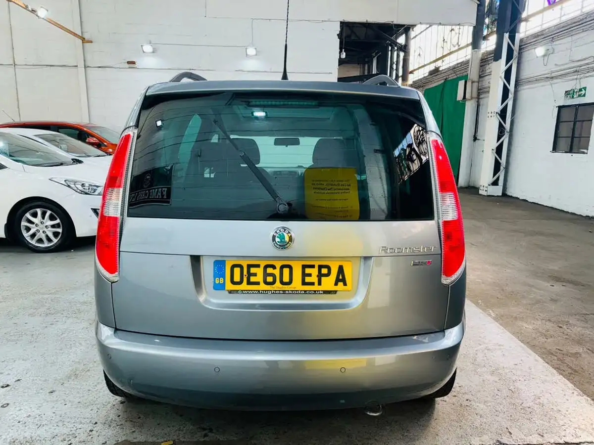 2011-skoda-roomster-12-se-106ps-1197cc-dsg-big-4