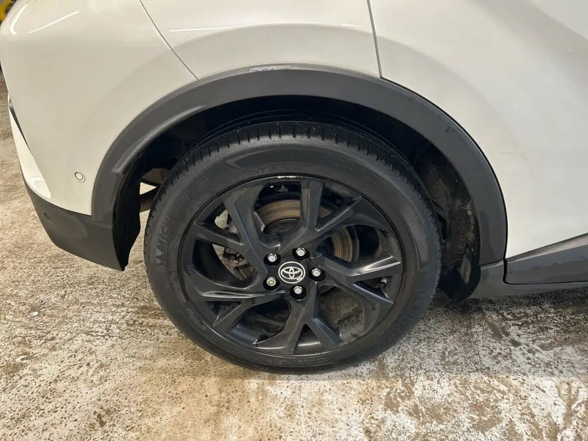 2018-toyota-c-hr-18-vvt-i-dynamic-foc-sport-pack-big-27