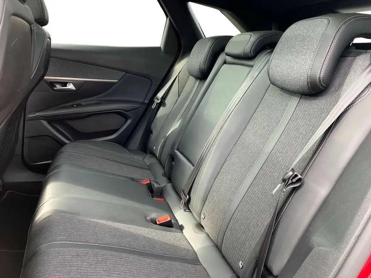 2019-peugeot-3008-suv-16-puretech-gt-line-180bhp-ss-eat8-big-18