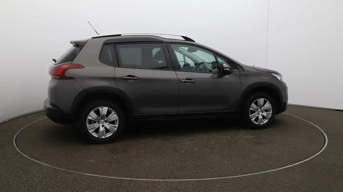 2019-peugeot-2008-suv-12-puretech-signature-82bhp-big-42