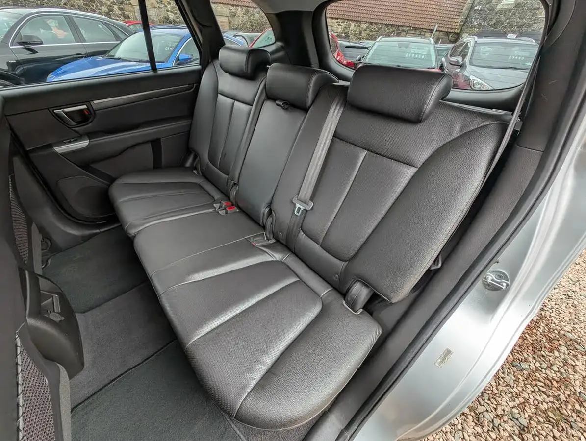 2012-hyundai-santa-fe-22td-premium-7st-big-11