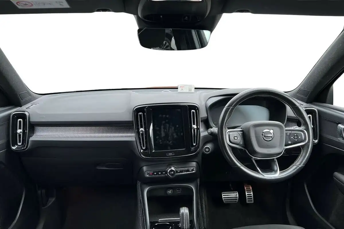 2021-volvo-xc40-15-t4-r-design-208bhp-big-5