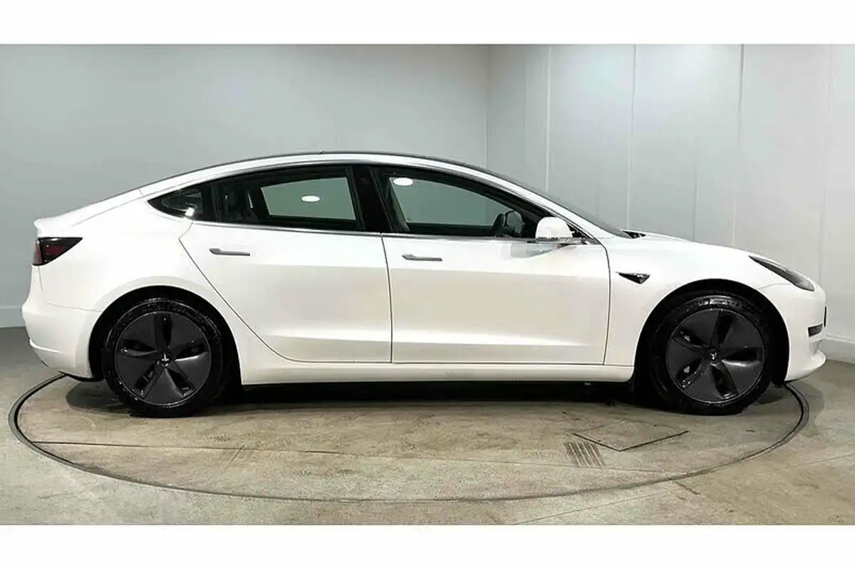2020-tesla-model-3-e-standard-plus-big-3