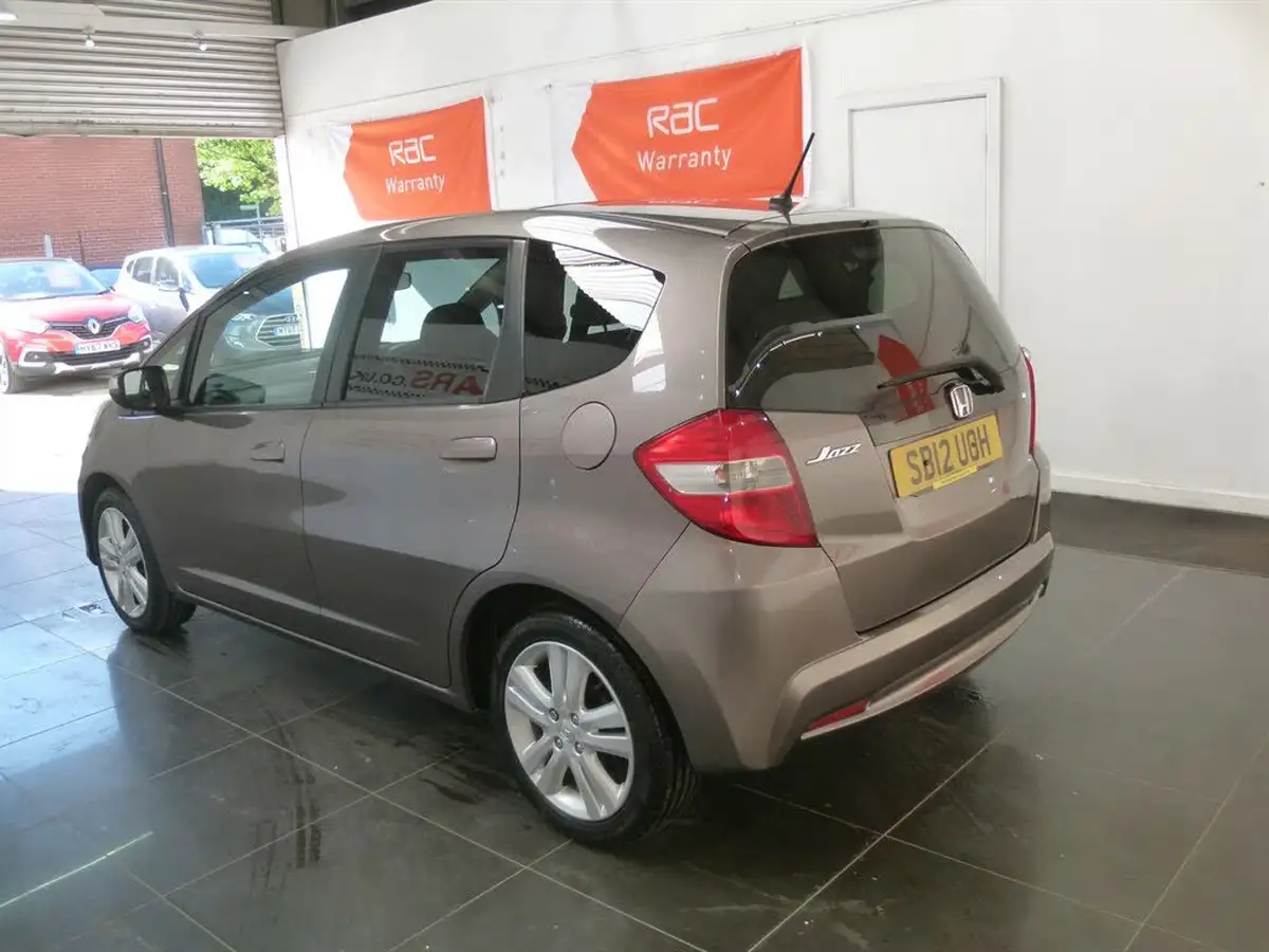 2012-honda-jazz-14-ex-big-5