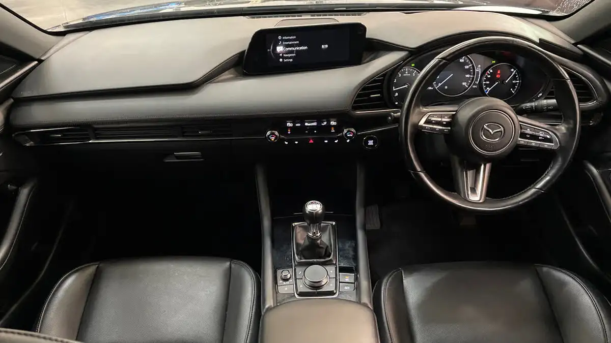 2022-mazda-mazda3-20-gt-sport-tech-122ps-hatchback-5d-big-10