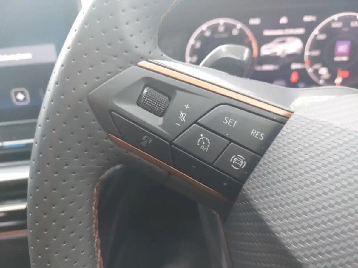 2024-cupra-leon-nf-15-etsi-v1-hatchback-big-16