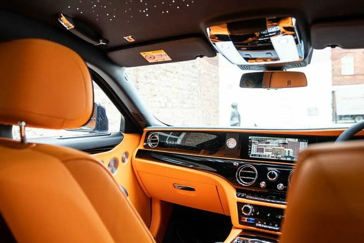 2021-rolls-royce-ghost-675-big-48