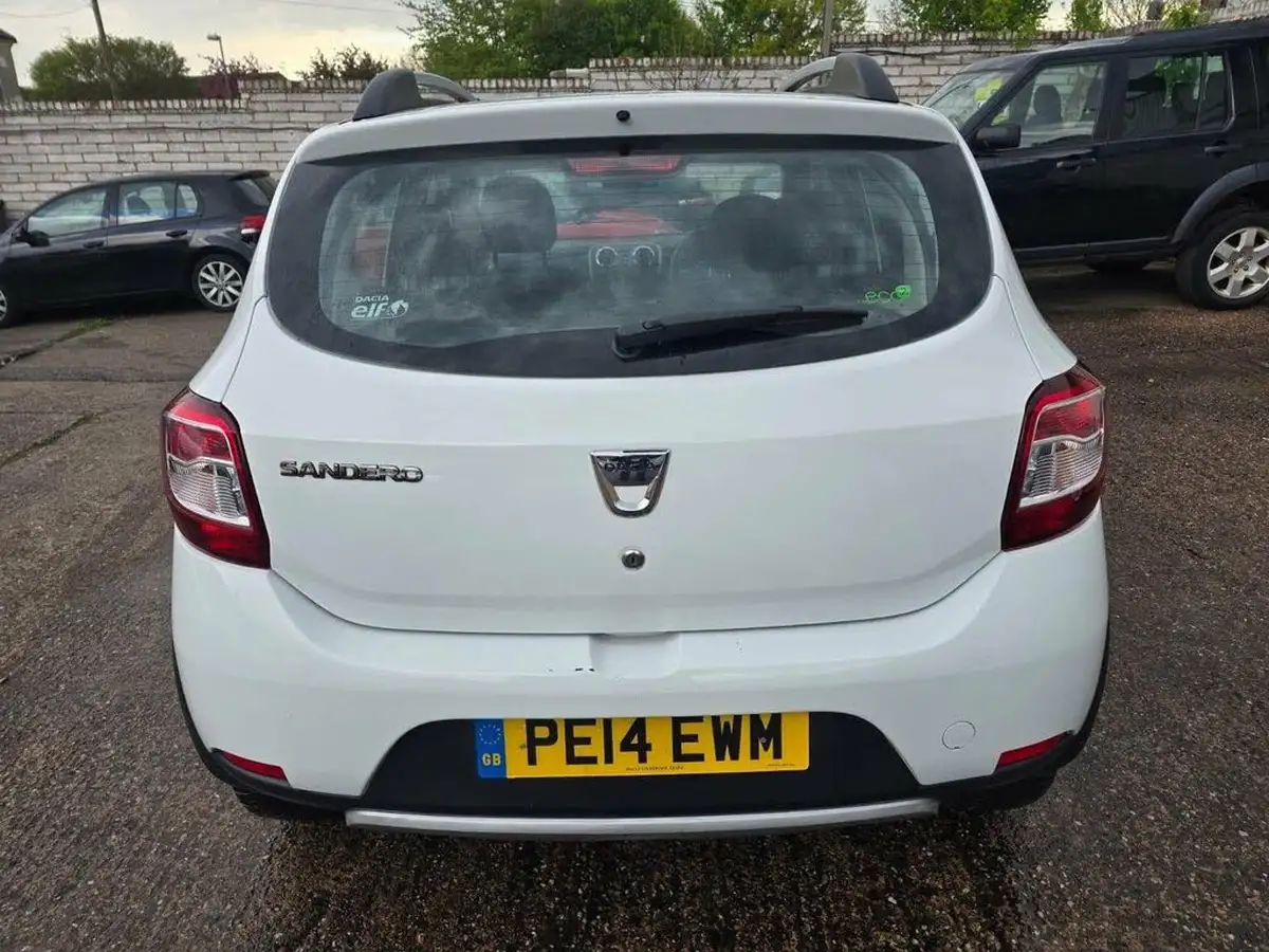 2013-dacia-sandero-stepway-09-ambiance-big-3