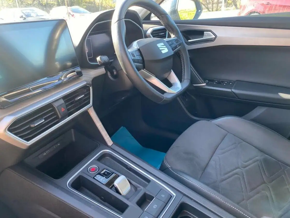 2021-seat-leon-14-e-hybrid-xcellence-hatchback-big-29