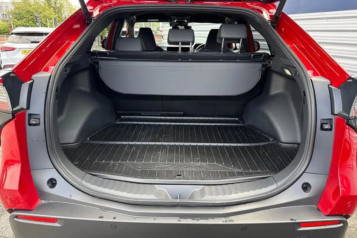 2023-toyota-bz4x-e-motion-201bhp-11kw-obc-big-6