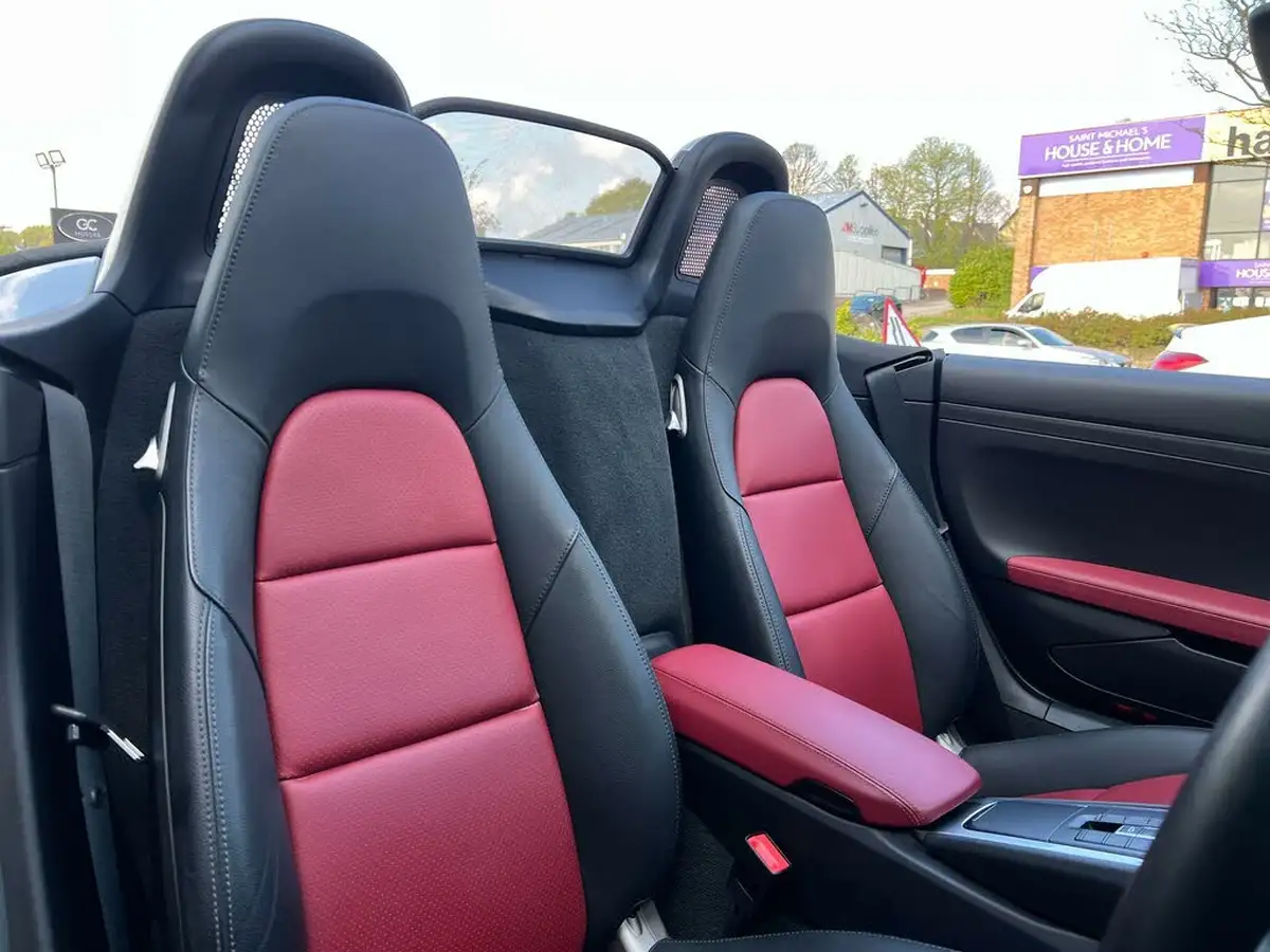 2022-porsche-boxster-718-big-14