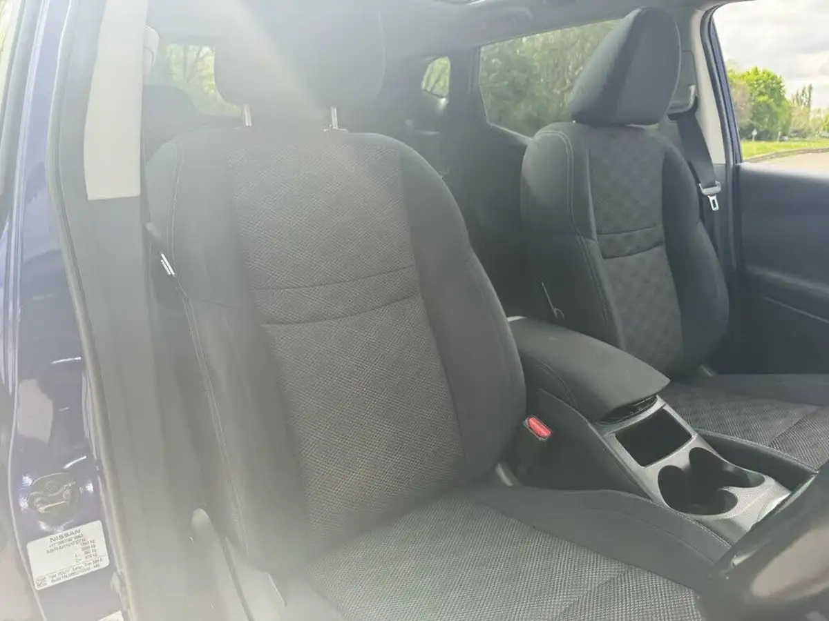 2015-nissan-qashqai-12-n-tec-big-11