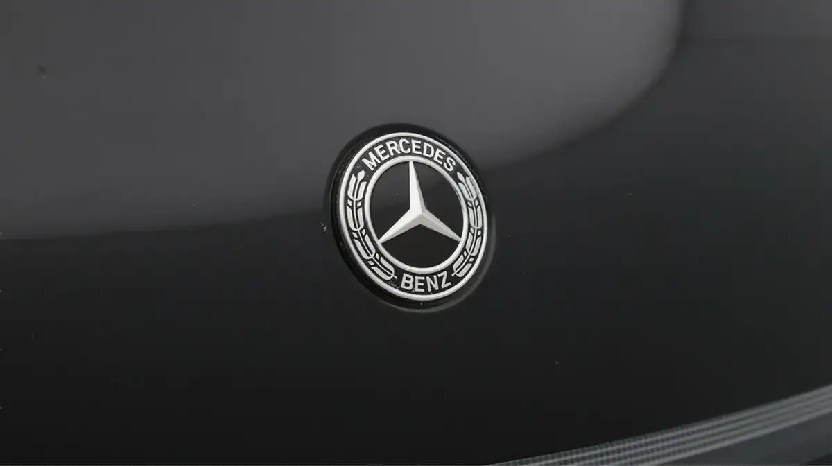 2022-mercedes-benz-eqc-e-eqc-400-amg-line-premium-big-23