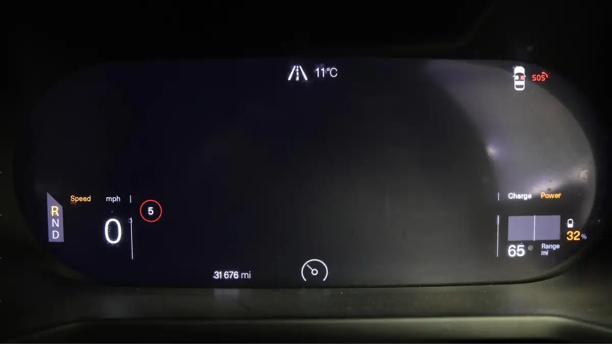 2022-polestar-polestar-2-e-ps2-165kw-standard-single-hatchback-big-9