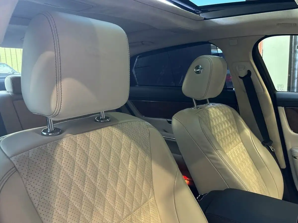 2019-jaguar-xj-series-30td-xj-portfolio-lwb-big-18