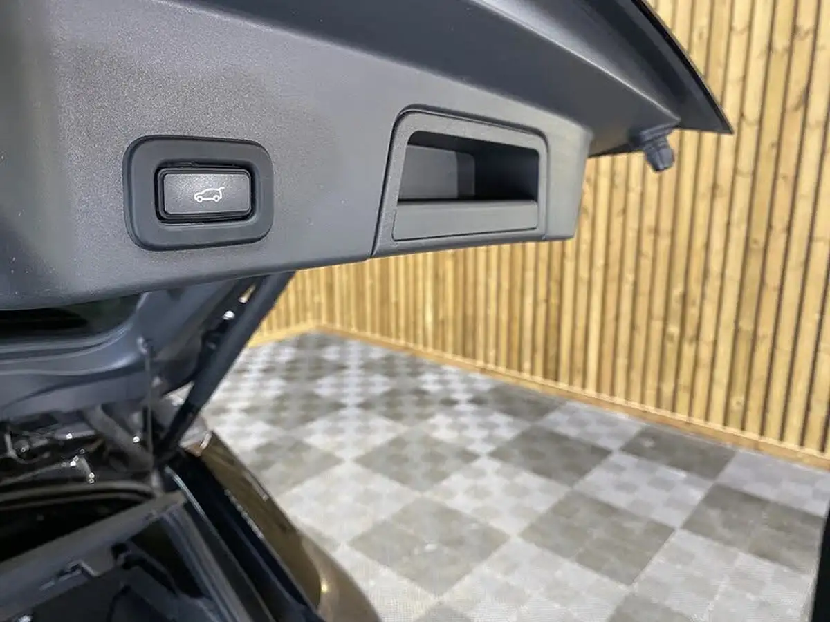 2021-land-rover-range-rover-evoque-15-p300e-r-dynamic-se-big-62