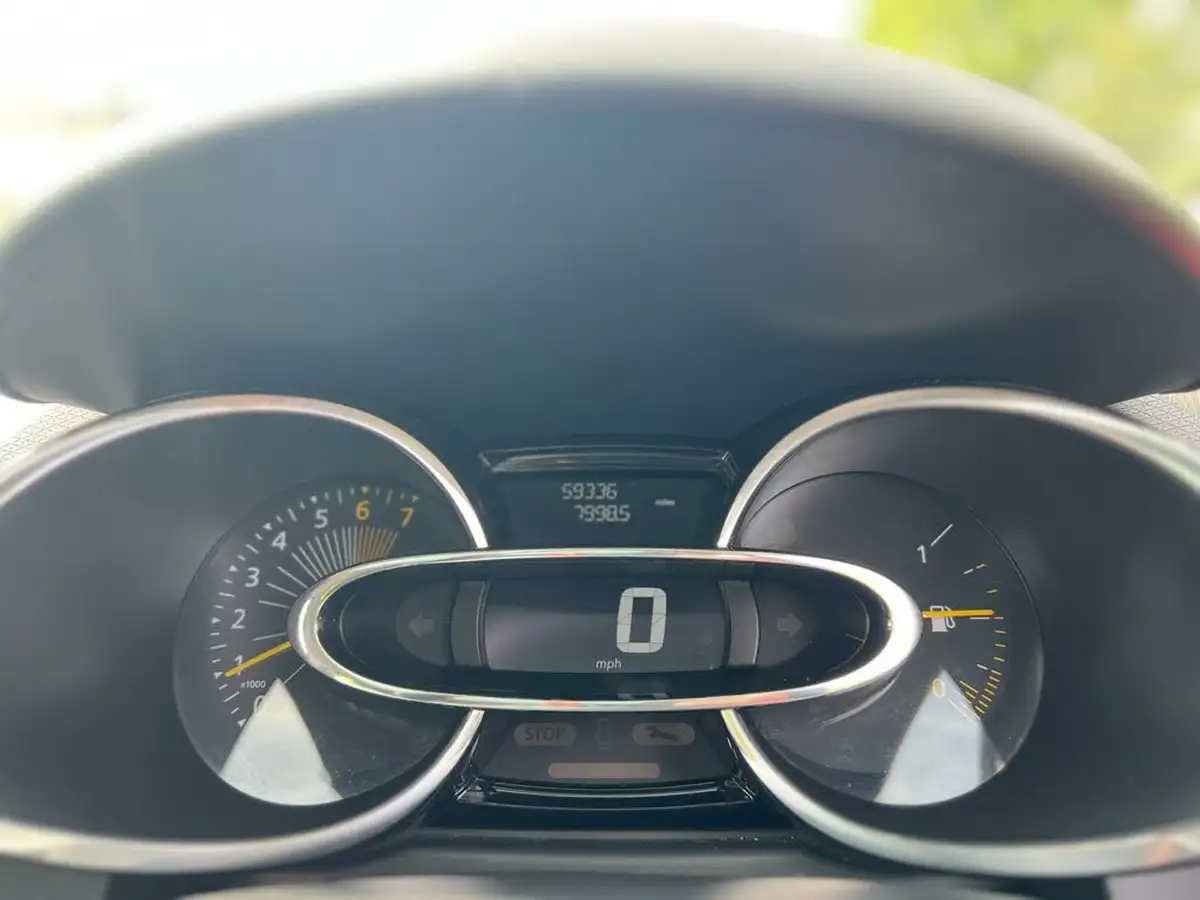 2013-renault-clio-09-dynamique-big-6
