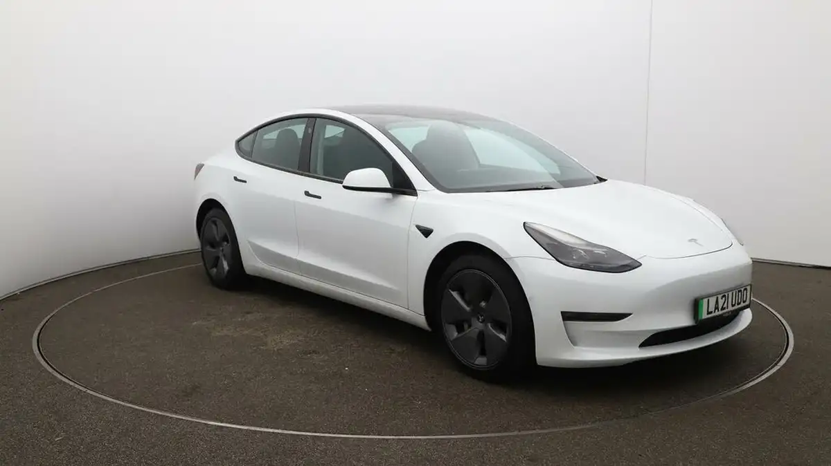 2021-tesla-model-3-e-long-range-4x4-big-34